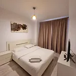 Deosebit Apartment *